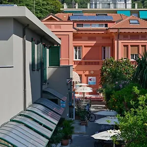 *** Hotel Delle Rose Italia