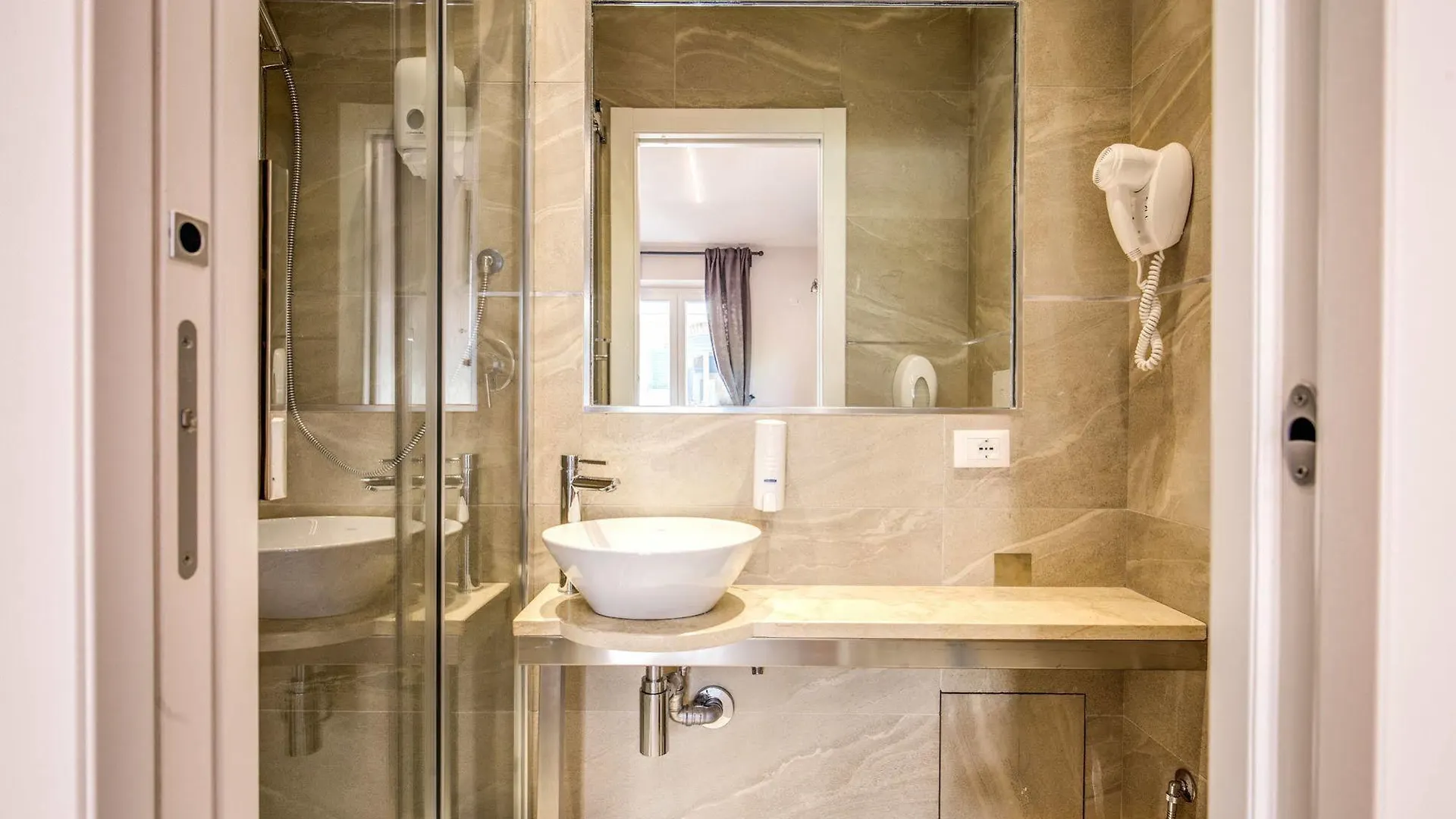 Aurelia Vatican Apartments Rom 3*,  Italien